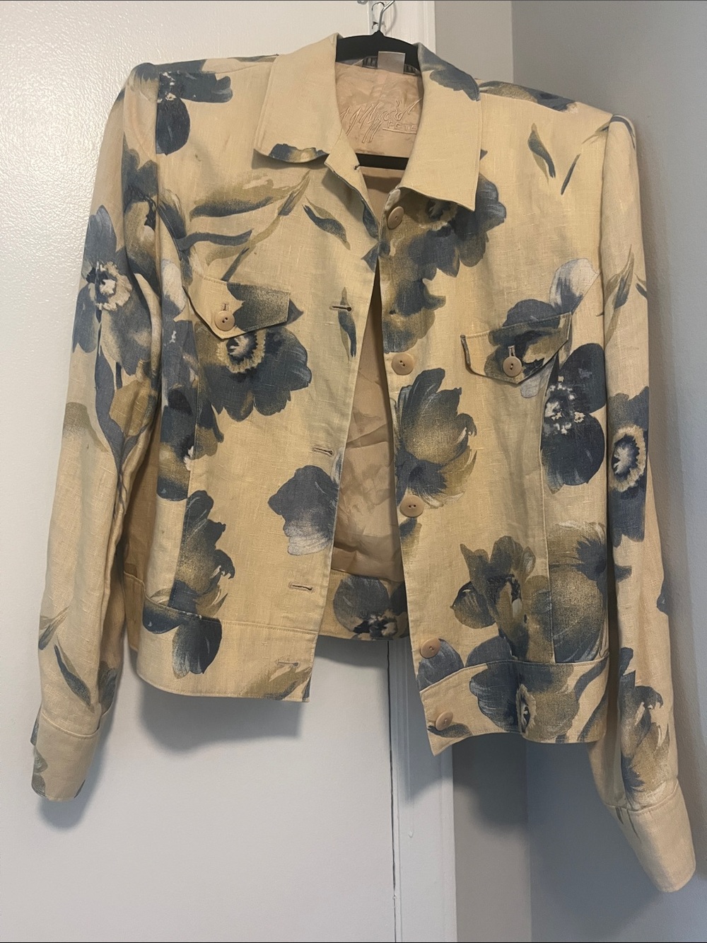 Peter Nygard Cream Blazer with Blue Floral Pattern